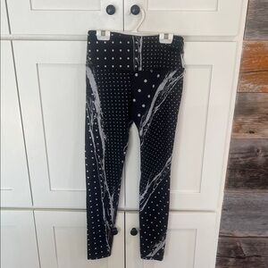 Noli Marmo Black & White Polka Dot Design Mid Rise Full Length Silky Leggings S